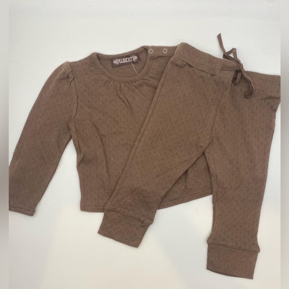 Two Piece by Albert - Picture 1 of 3